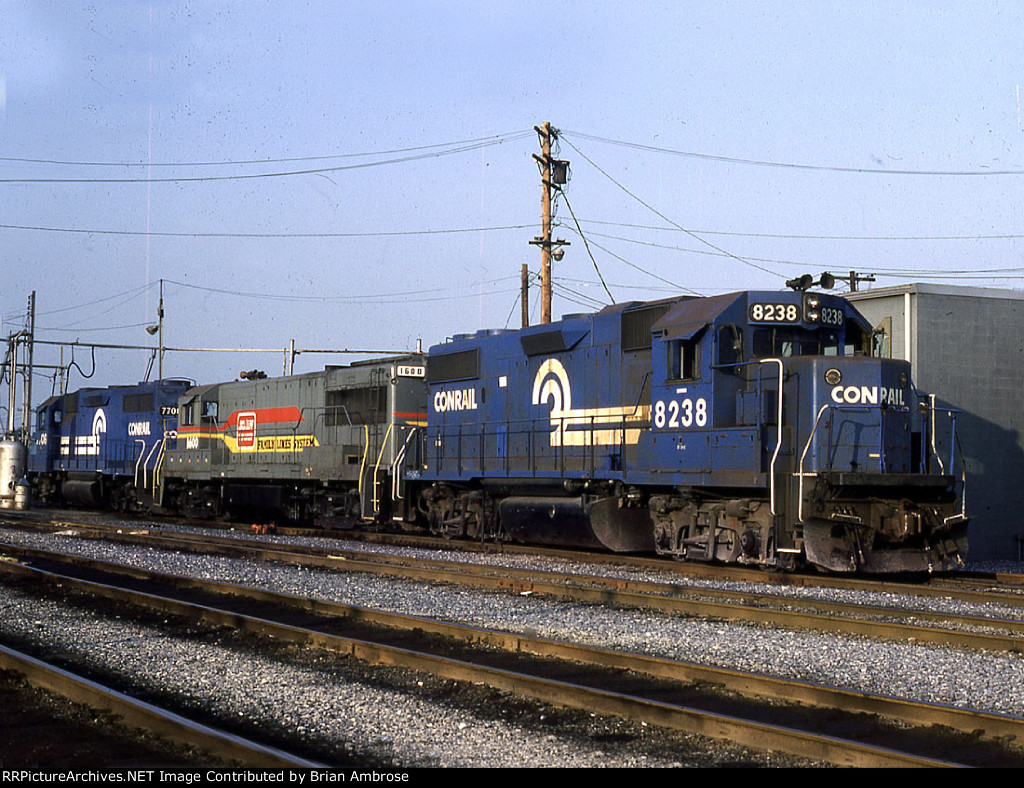 CR GP38-2 8238